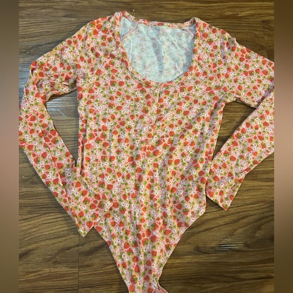 RARE Aerie Strawberry Print Henley Bodysuit Large